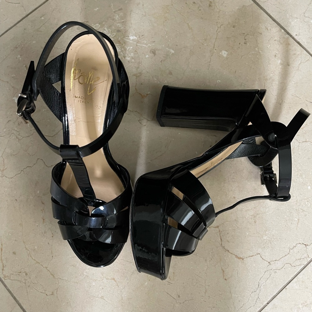Italian made summer dressy sandals ⭐️⭐️⭐️⭐️⭐️